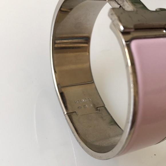 Hermès Clic Clac H Bracelet in Pink and Silver - Picture 3 of 6